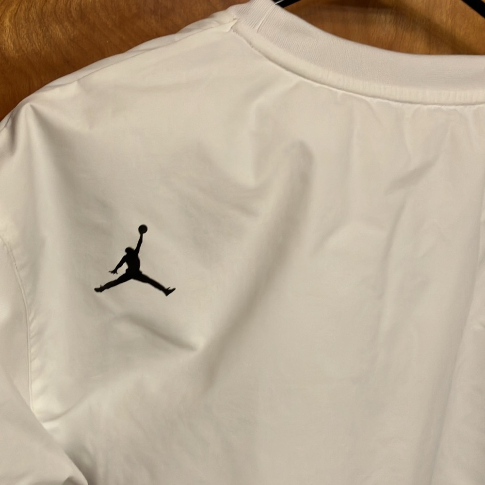 NIKE MEN’S 23 ENGINEERED PULL-OVER. JORDAN. SIZE MEDIUM. OFF-WHITE & TAUPE. NWT - Picture 9 of 14